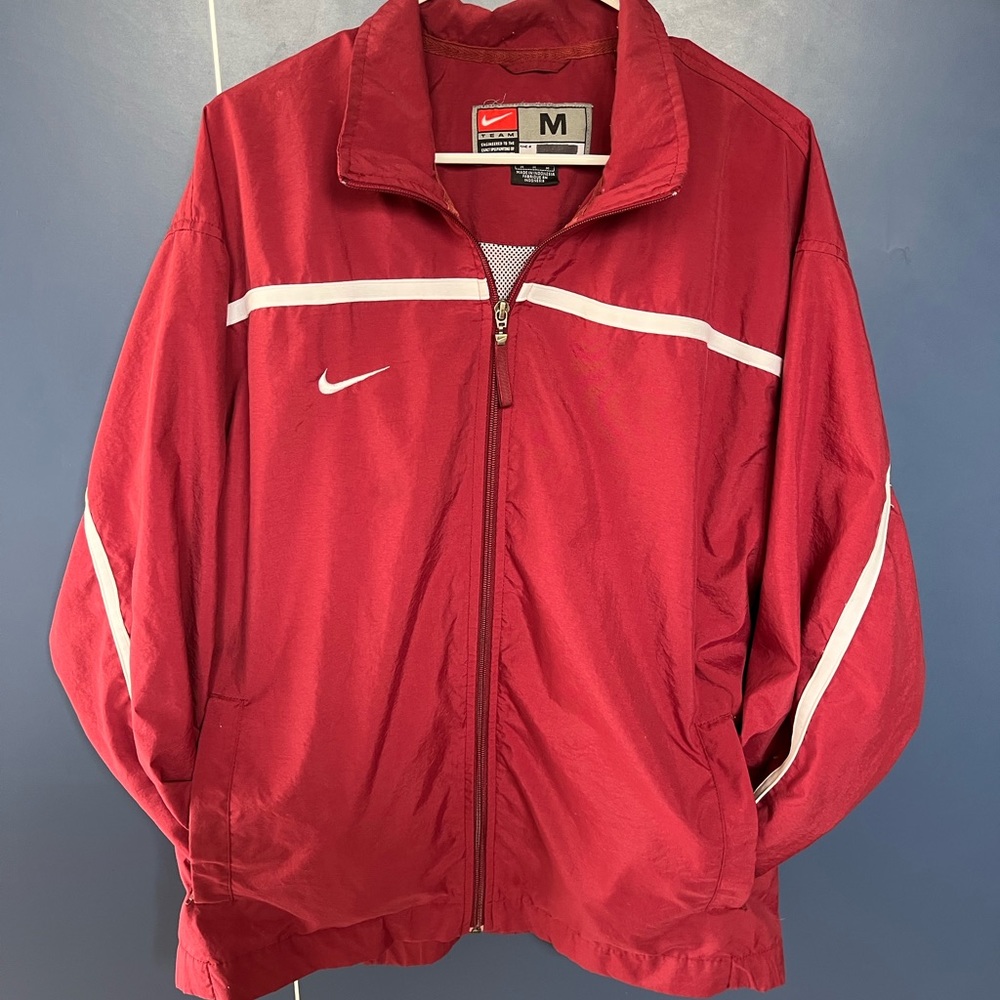 Nike team wind breaker